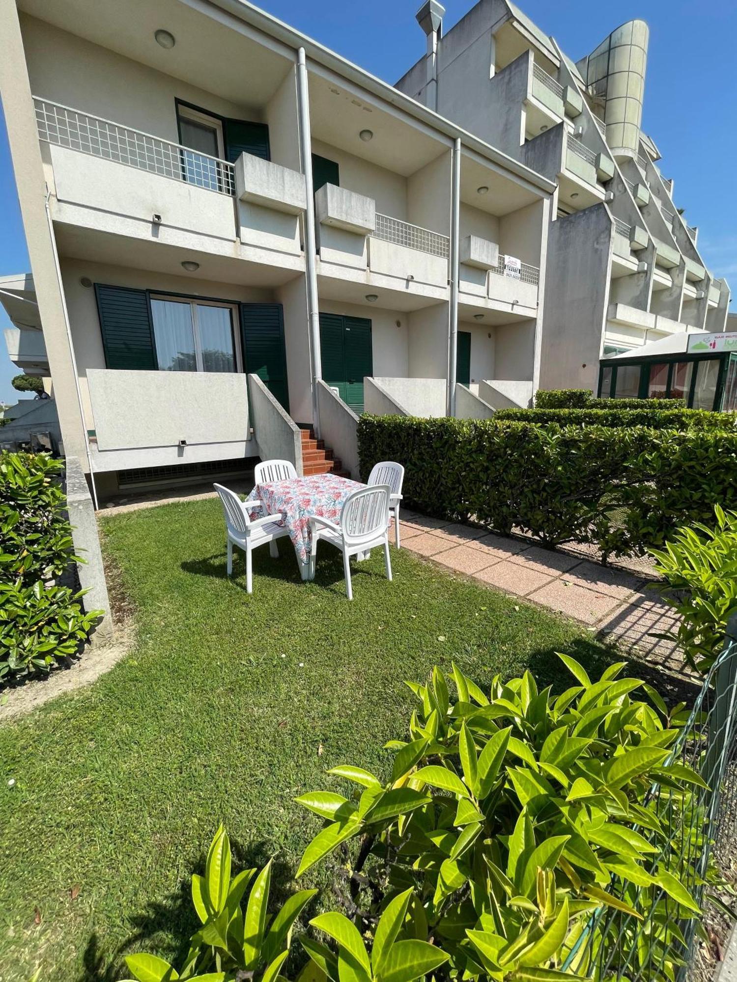 Villaggio Luna Swimmingpool- Agenzia Cocal Caorle Exterior foto